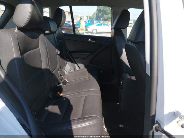 Продажа на аукционе авто 2017 Volkswagen Tiguan 2.0t/2.0t S, vin: WVGAV7AX6HK009307, номер лота: 45376252