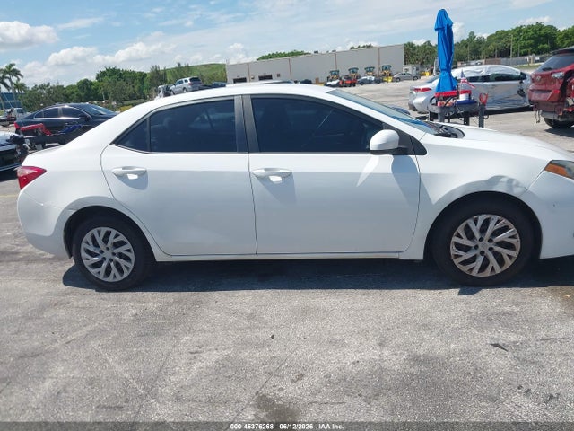 2018 Toyota Corolla Le მანქანა იყიდება აუქციონზე, vin: 5YFBURHE5JP770798, აუქციონის ნომერი: 45376268