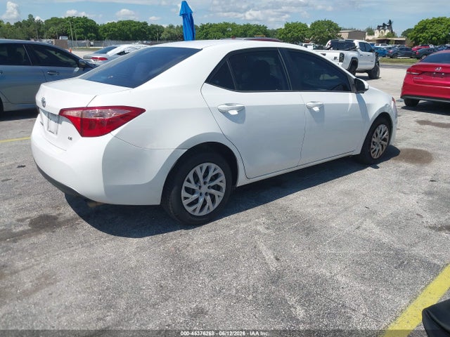 2018 Toyota Corolla Le მანქანა იყიდება აუქციონზე, vin: 5YFBURHE5JP770798, აუქციონის ნომერი: 45376268