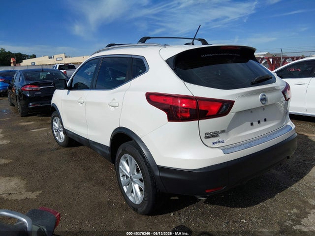 JN1BJ1CP8JW101454 Nissan Rogue Sport Sv