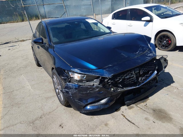 Mazda Mazda3 Select Package 2020 3MZBPACL3LM118705 Image 1