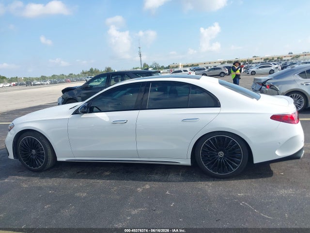 Mercedes-Benz E 350 2024 W1KLF4HB7RA058760 Image 14