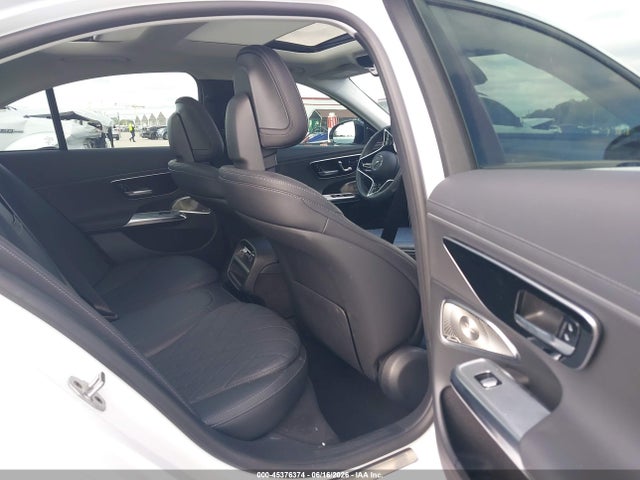 Mercedes-Benz E 350 2024 W1KLF4HB7RA058760 Image 8
