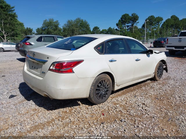 Nissan Altima 2.5 S 2014 1N4AL3AP7EN255270 Image 4