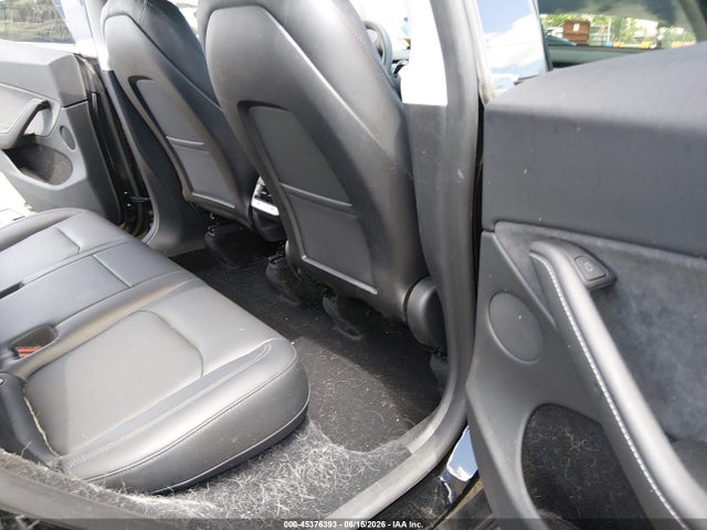 Tesla Model Y 2023 7SAYGDEE9PA189141 Image 8