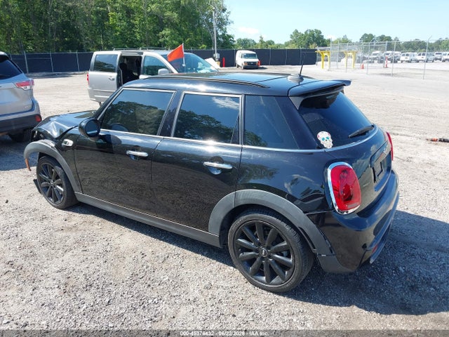 Aukcja sprzedaży 2018 Mini Hardtop Cooper S, vin: WMWXU3C54J2F51663, numer aukcji: 45376432