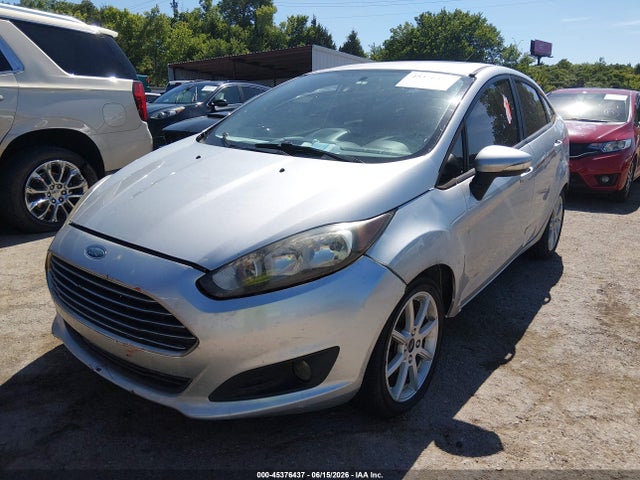 45376437 :رقم المزاد ، 3FADP4BJ2EM225928 vin ، 2014 Ford Fiesta Se مزاد بيع