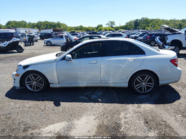 45376466 :رقم المزاد ، WDDGF8BB9CR197704 vin ، 2012 Mercedes-benz C 300 Sport 4matic مزاد بيع