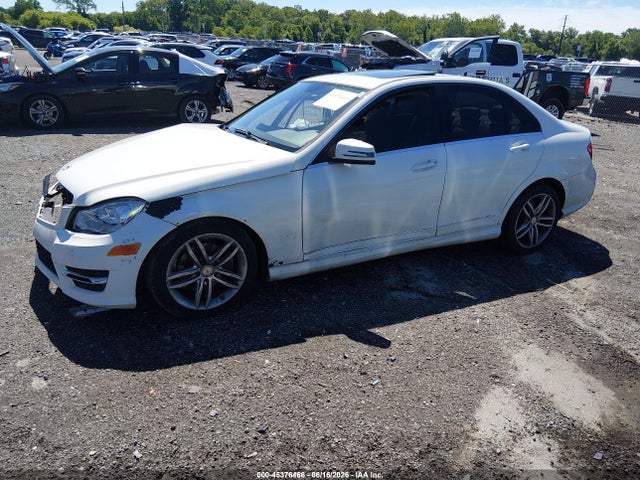 45376466 :رقم المزاد ، WDDGF8BB9CR197704 vin ، 2012 Mercedes-benz C 300 Sport 4matic مزاد بيع