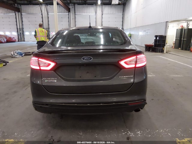 Ford Fusion Energi Titanium 2016 3FA6P0SU5GR134945 Image 17