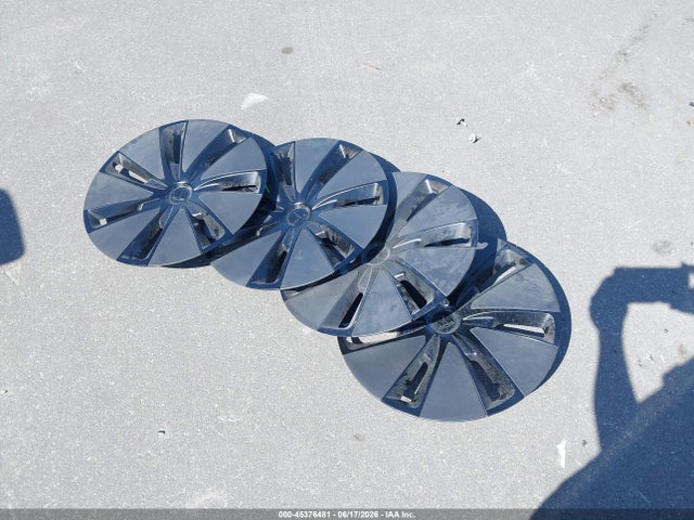 2025 Tesla Model 3 Long Range Rear-wheel Drive/standard Rear-wheel Drive მანქანა იყიდება აუქციონზე, vin: 5YJ3E1EA4SF904685, აუქციონის ნომერი: 45376481