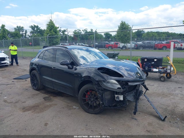 Продажа на аукционе авто 2017 Porsche Macan Gts, vin: WP1AG2A53HLB53101, номер лота: 45376490