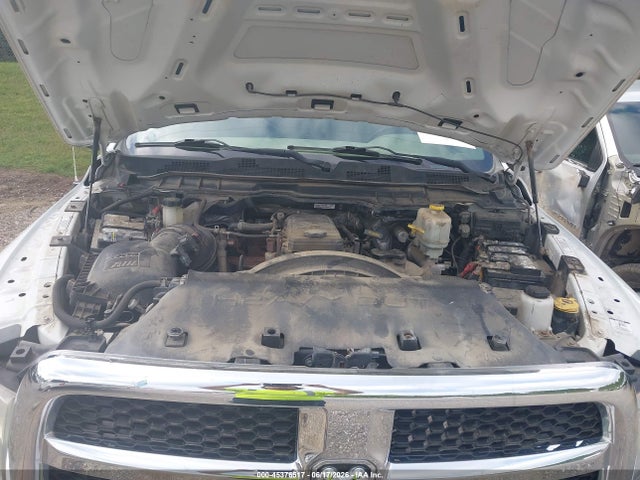 45376517 :رقم المزاد ، 3C7WRNFL7FG618065 vin ، 2015 Ram 5500 Chassis Tradesman/slt/laramie مزاد بيع