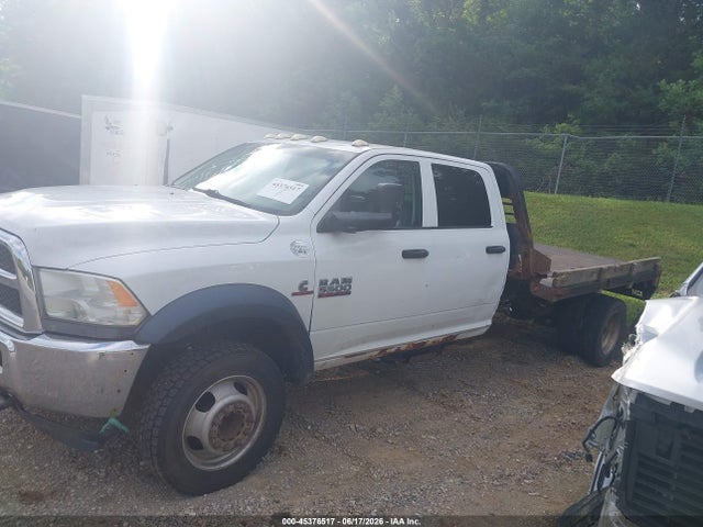 45376517 :رقم المزاد ، 3C7WRNFL7FG618065 vin ، 2015 Ram 5500 Chassis Tradesman/slt/laramie مزاد بيع