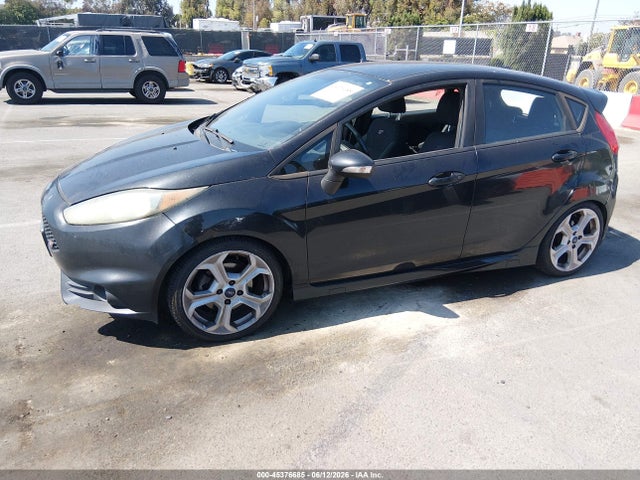 Ford FIESTA ST 2014 3FADP4GX7EM235383 Image 2