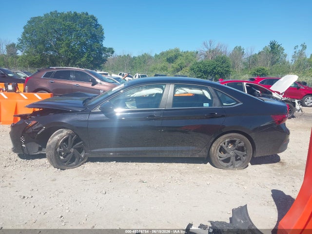 3VWEX7BU1SM081064 Volkswagen Jetta 1.5t Se