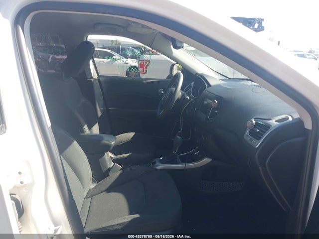 3C4NJCAB1JT471535 Jeep Compass Sport Fwd
