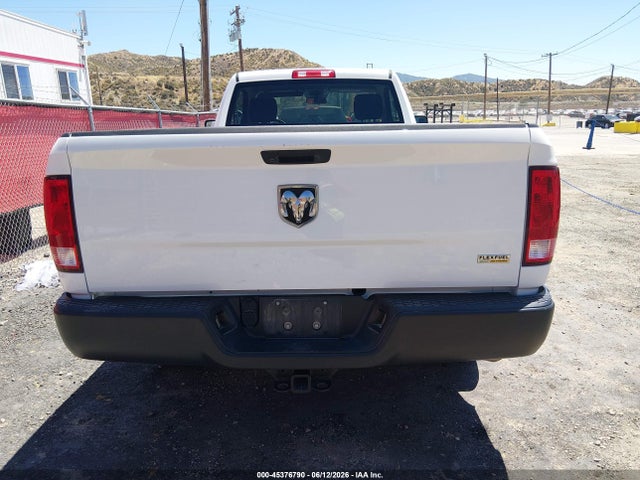 45376790 :رقم المزاد ، 3C6JR6DG2KG570849 vin ، 2019 Ram 1500 Classic Tradesman  4x2 8' Box مزاد بيع