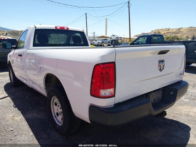 45376790 :رقم المزاد ، 3C6JR6DG2KG570849 vin ، 2019 Ram 1500 Classic Tradesman  4x2 8' Box مزاد بيع