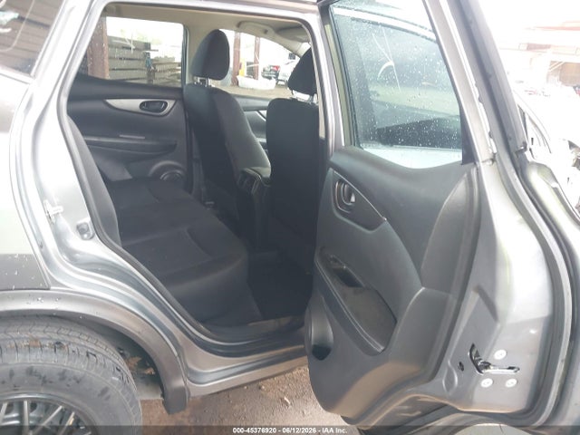 JN1BJ1CP0JW184927 Nissan Rogue Sport S