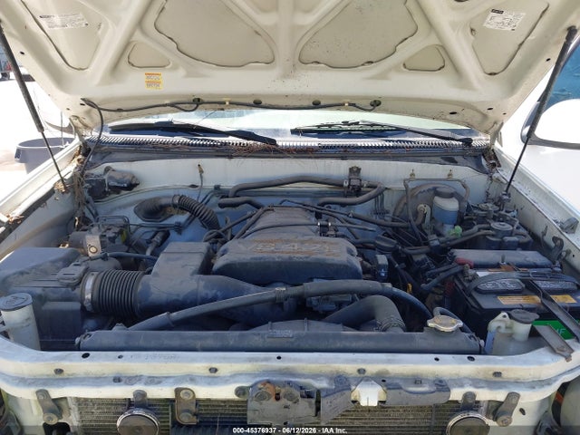 45376937 :رقم المزاد ، 5TBRT3815YS089675 vin ، 2000 Toyota Tundra Ltd V8 مزاد بيع