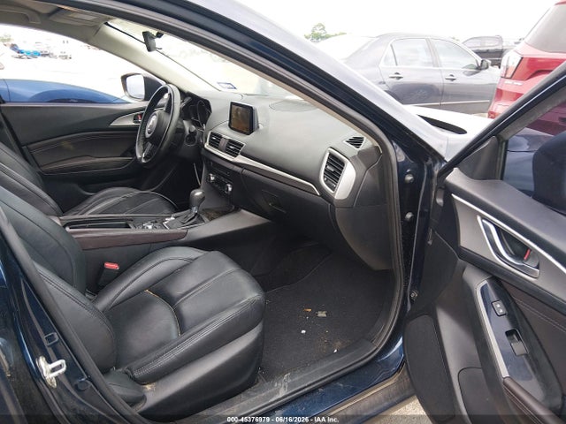 45376979 :رقم المزاد ، 3MZBN1L32JM198825 vin ، 2018 Mazda Mazda3 Touring مزاد بيع