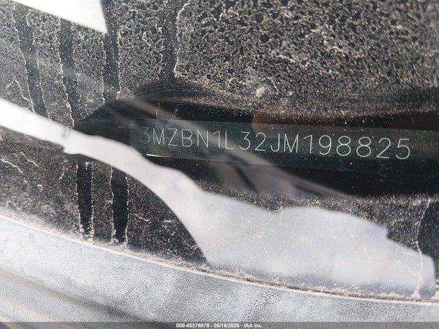 45376979 :رقم المزاد ، 3MZBN1L32JM198825 vin ، 2018 Mazda Mazda3 Touring مزاد بيع