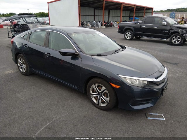 Продажа на аукционе авто 2018 Honda Civic Lx, vin: 19XFC2F58JE200326, номер лота: 45376997
