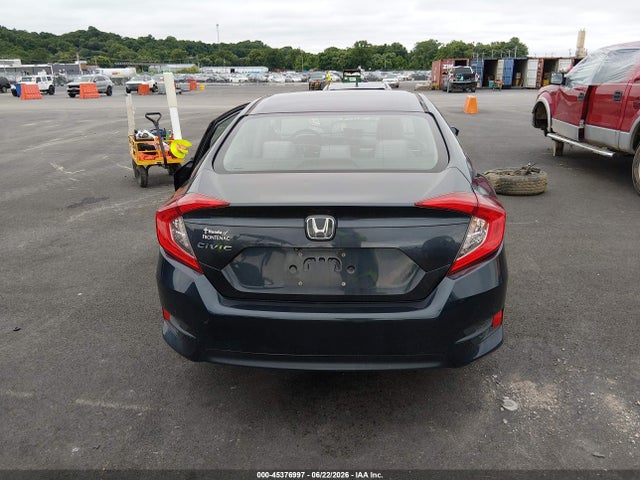 Продаж на аукціоні авто 2018 Honda Civic Lx, vin: 19XFC2F58JE200326, номер лоту: 45376997