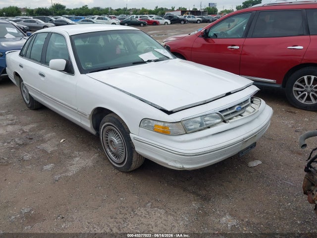 Продаж на аукціоні авто 1997 Ford Crown Victoria, vin: 2FALP73W7VX132155, номер лоту: 45377023