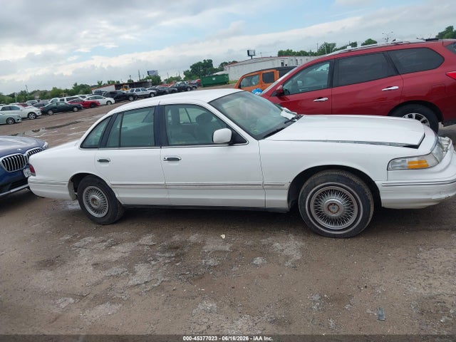 Aukcja sprzedaży 1997 Ford Crown Victoria, vin: 2FALP73W7VX132155, numer aukcji: 45377023
