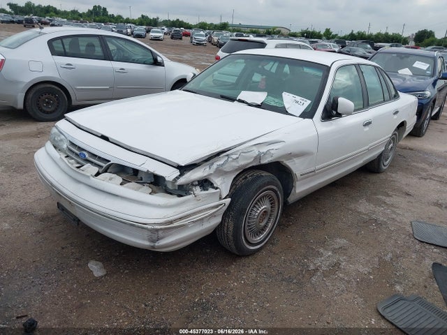 Aukcja sprzedaży 1997 Ford Crown Victoria, vin: 2FALP73W7VX132155, numer aukcji: 45377023