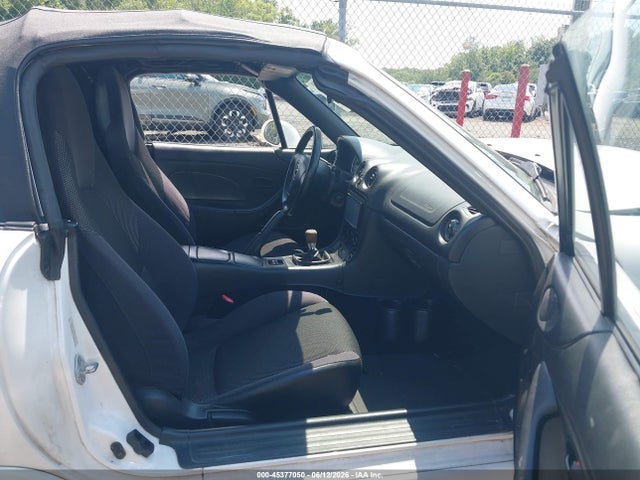 Продаж на аукціоні авто 2003 Mazda Mx-5 Miata Cloth/ls/se/shinsen, vin: JM1NB353330300608, номер лоту: 45377050