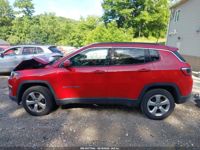 45377064 :رقم المزاد ، 3C4NJDBBXJT143079 vin ، 2018 Jeep Compass Latitude 4x4 مزاد بيع