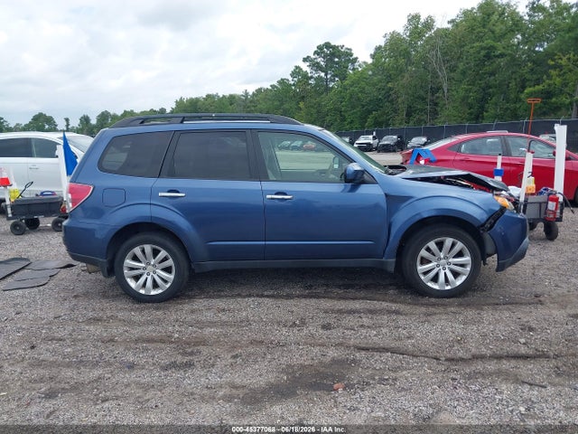 Продаж на аукціоні авто 2013 Subaru Forester 2.5x Premium, vin: JF2SHADCXDH435600, номер лоту: 45377068