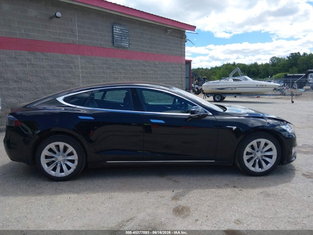 Tesla Model S 60/75 2017 5YJSA1E12HF186277 Image 13