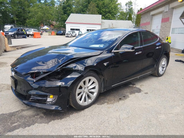 Tesla Model S 60/75 2017 5YJSA1E12HF186277 Image 2
