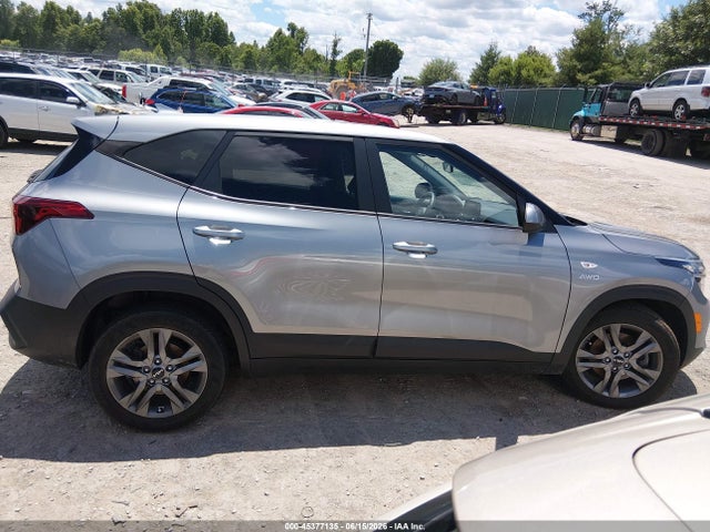Продажа на аукционе авто 2023 Kia Seltos Lx, vin: KNDEPCAAXP7424409, номер лота: 45377135