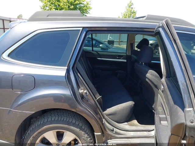 45377144 :رقم المزاد ، 4S4BRBAC1C3263003 vin ، 2012 Subaru Outback 2.5i مزاد بيع