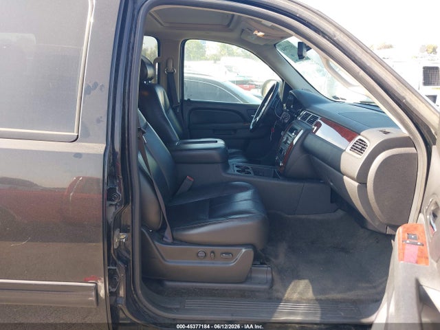Продажа на аукционе авто 2011 Chevrolet Tahoe Lt, vin: 1GNSKBE00BR375965, номер лота: 45377184