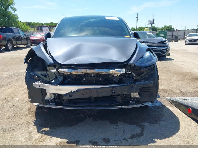 Продажа на аукционе авто 2023 Tesla Model Y Awd/long Range Dual Motor All-wheel Drive, vin: 7SAYGDEE3PA204782, номер лота: 45377187