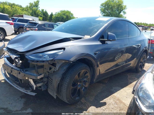Продажа на аукционе авто 2023 Tesla Model Y Awd/long Range Dual Motor All-wheel Drive, vin: 7SAYGDEE3PA204782, номер лота: 45377187
