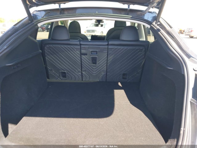 Продажа на аукционе авто 2023 Tesla Model Y Awd/long Range Dual Motor All-wheel Drive, vin: 7SAYGDEE3PA204782, номер лота: 45377187