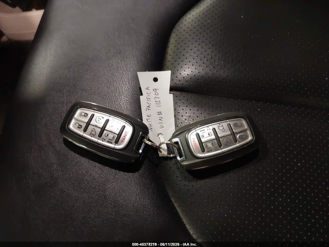 Chrysler Pacifica Touring L 2024 2C4RC1BGXRR112709 Image 11