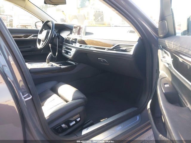 45377212 :رقم المزاد ، WBA7T2C06LCD77190 vin ، 2020 Bmw 740i مزاد بيع