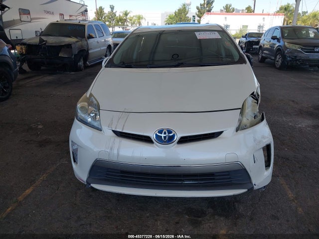 Toyota PRIUS PLUG-IN 2014 JTDKN3DPXE3055385 Image 13