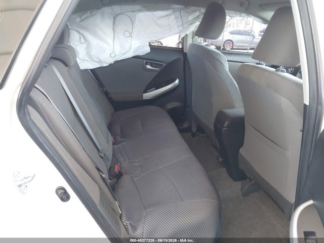 Toyota PRIUS PLUG-IN 2014 JTDKN3DPXE3055385 Image 8