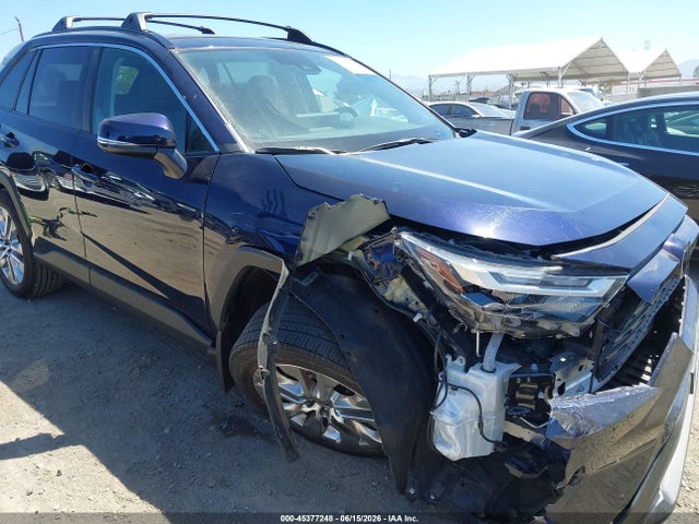 2T3C1RFVXSW406593 Toyota Rav4 Xle Premium