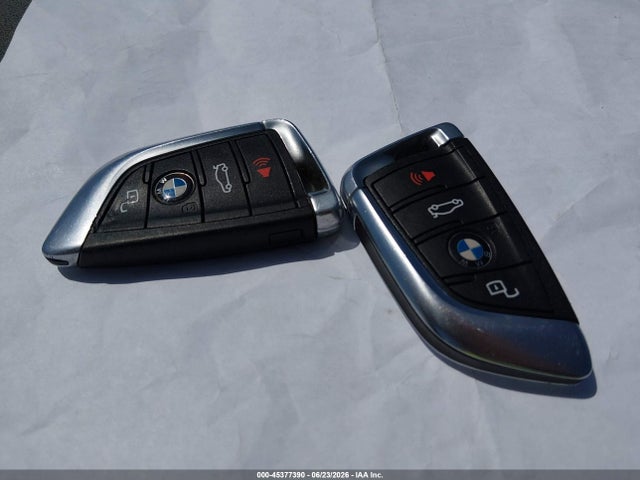 3MW5R1J05L8B32405 BMW 330I