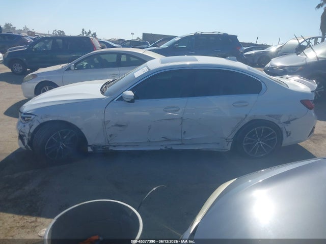 3MW5R1J05L8B32405 BMW 330I